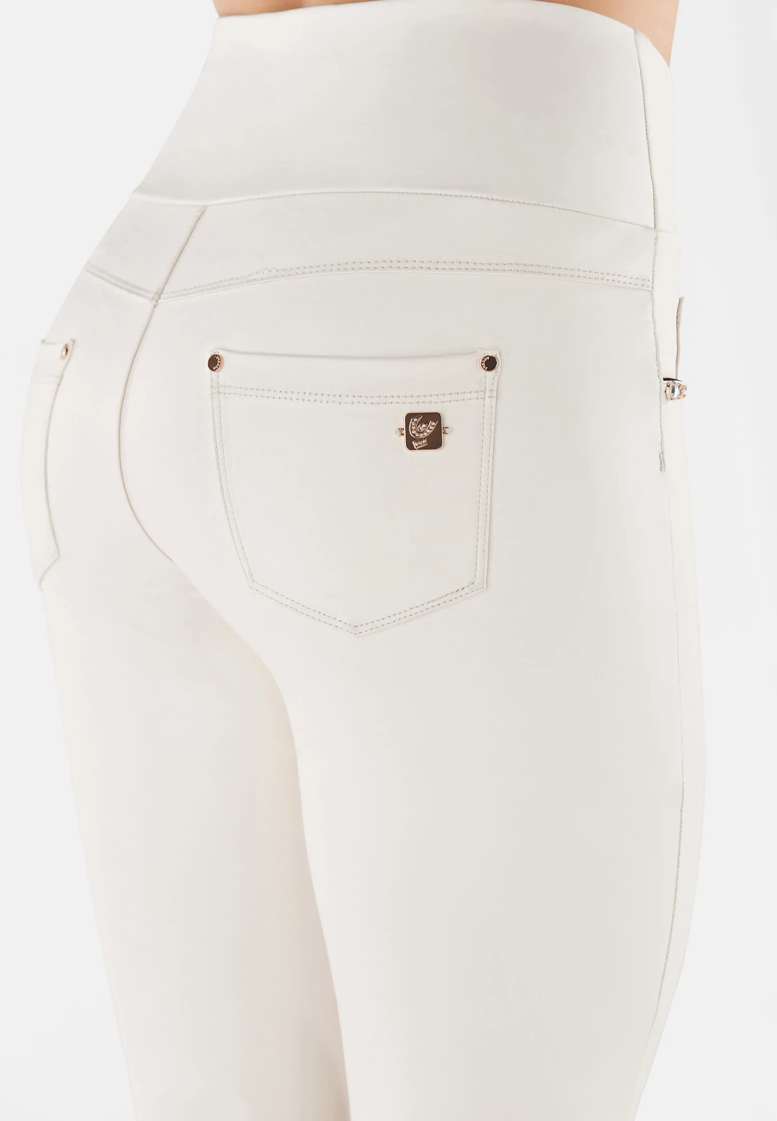 Freddy N.O.W.® vita super alta a incrocio in similpelle laminata-Donna Jeans E Pantaloni