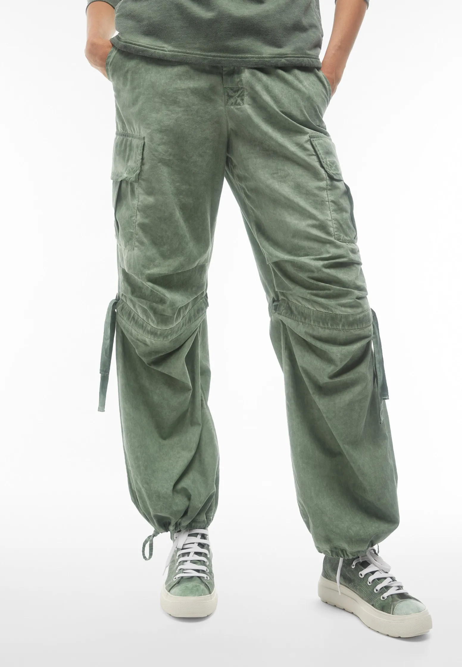 Freddy Pantaloni cargo da donna in tessuto popeline effetto used-Donna Pantaloni Cargo|Pantaloni Sportivi
